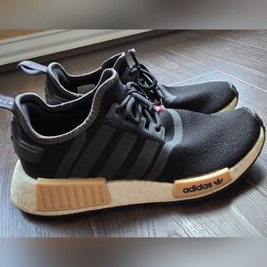 Adidas Originals Women's NMD_R1 shoes